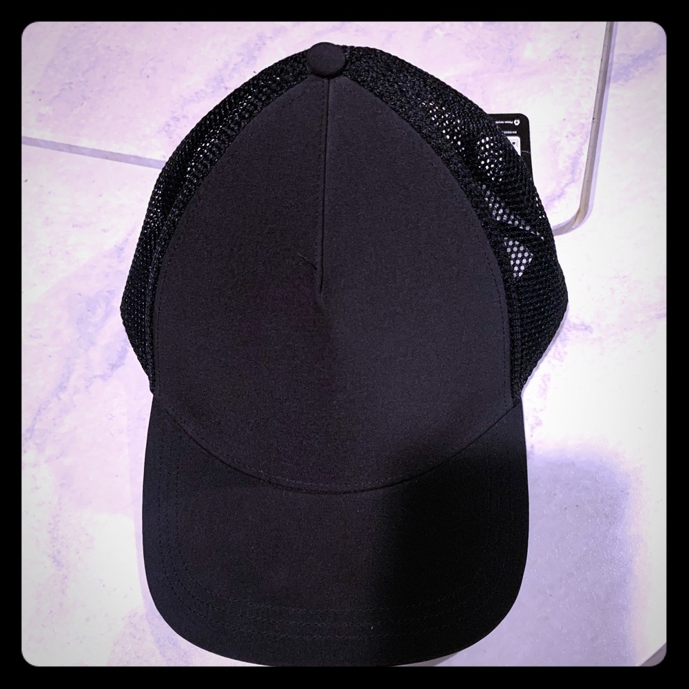 Brand new LuLu commission hat
